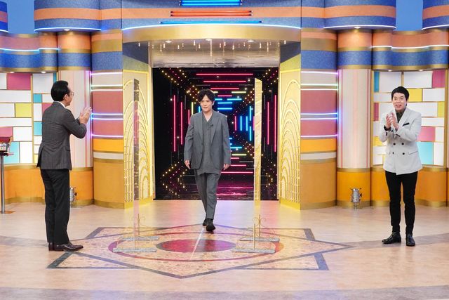 稲垣吾郎「開運！なんでも鑑定団」スタジオでお宝鑑定！（2枚目）