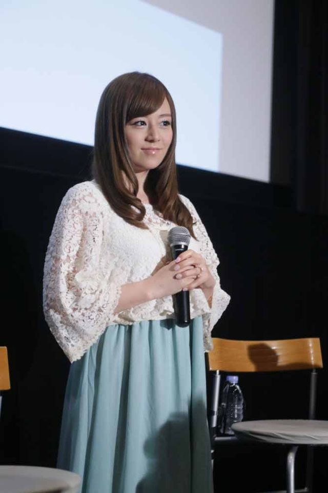 夏川純、お腹の子は今のところ女の子の予定であると明かす　画像ギャラリー（2枚目）