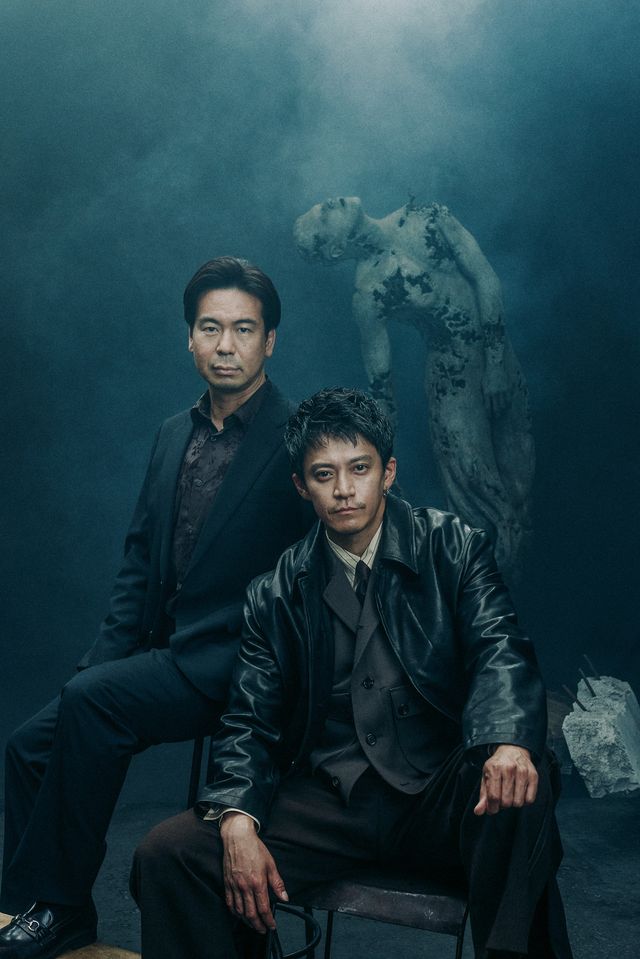 「ガス人間」キャスト＆製作陣、“あの石像”の前に集結！撮り下ろしスペシャルアート（5枚目）