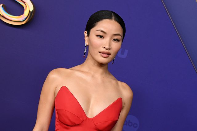 「SHOGUN 将軍」浅野忠信、妻・中田クルミと登場！第76回エミー賞レッドカーペット（4枚目）