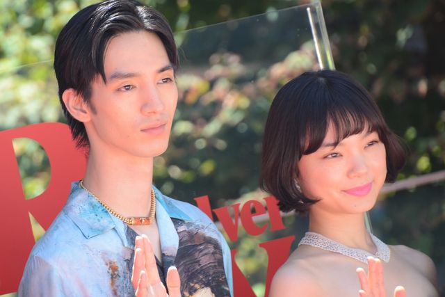 綾瀬はるか、美麗ドレスで魅了！『リボルバー・リリー』本編完成祝賀イベント（4枚目）