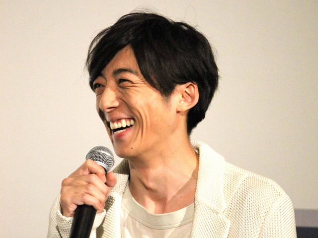 高橋一生『blank13』大阪で舞台あいさつ（4枚目）