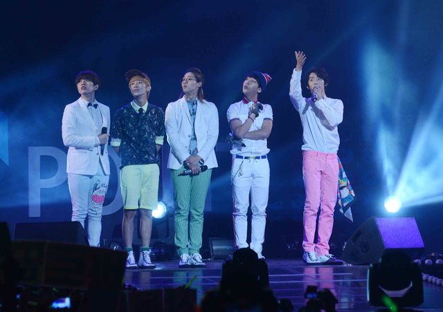 BEAST、B1A4、4Minute、2NE1のステージにファン熱狂！「GS＆CONCERT 2013」写真ギャラリー（4枚目）