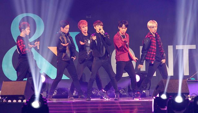 BEAST、B1A4、4Minute、2NE1のステージにファン熱狂！「GS＆CONCERT 2013」写真ギャラリー（5枚目）