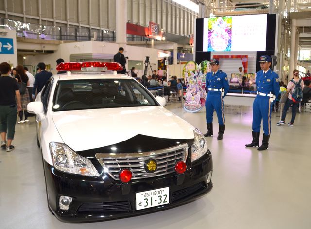 『とびだすプリパラ』人気声優、警官姿で”とびださない”交通安全呼びかけ！フォトギャラリー（9枚目）