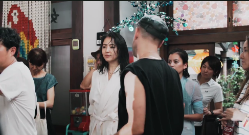 長澤まさみが生着替え、美ボディー披露、湯船にダイブ！（13枚目）