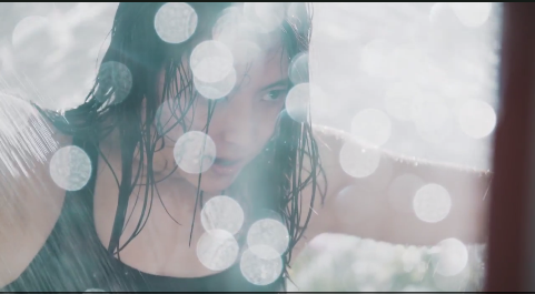 長澤まさみが生着替え、美ボディー披露、湯船にダイブ！（14枚目）