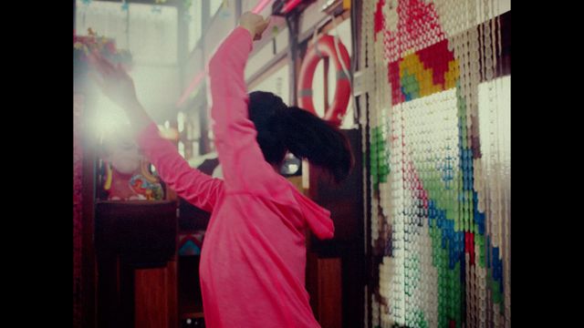 長澤まさみが生着替え、美ボディー披露、湯船にダイブ！（19枚目）