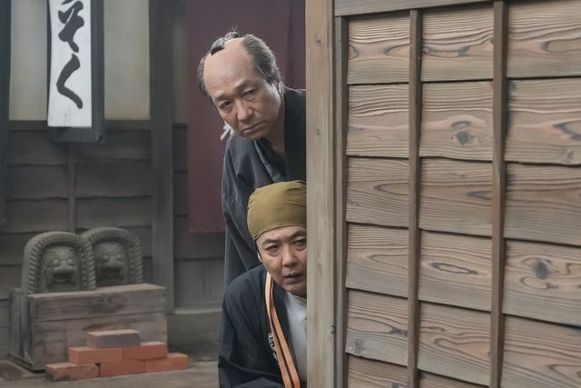 真剣な表情の錦織（吉沢亮）…朝ドラ「ばけばけ」第8週「クビノ、カワ、イチマイ。」第38回（3枚目）