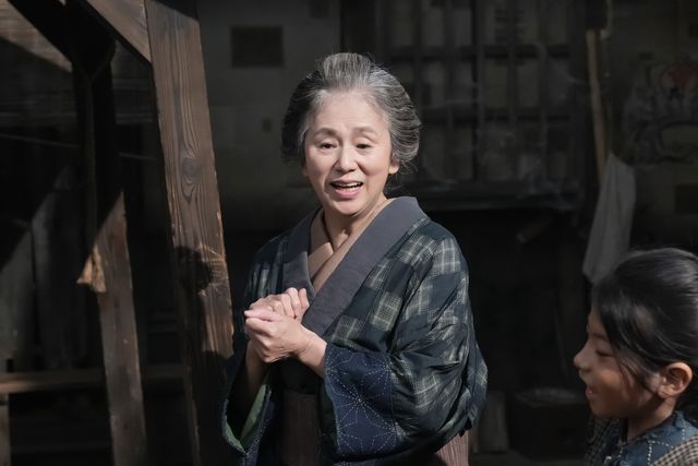 真剣な表情の錦織（吉沢亮）…朝ドラ「ばけばけ」第8週「クビノ、カワ、イチマイ。」第38回（4枚目）