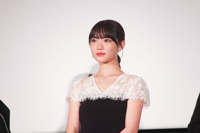 FRUITS ZIPPER鎮西寿々歌、思わず涙…主演映画『だぁれかさんとアソぼ？』公開前夜祭イベント（15枚目）