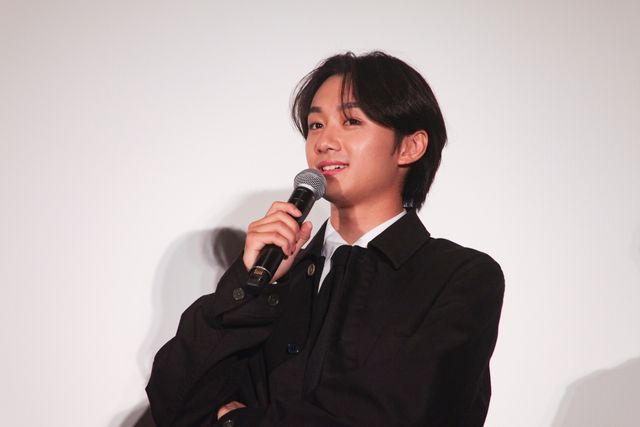 FRUITS ZIPPER鎮西寿々歌、思わず涙…主演映画『だぁれかさんとアソぼ？』公開前夜祭イベント（25枚目）