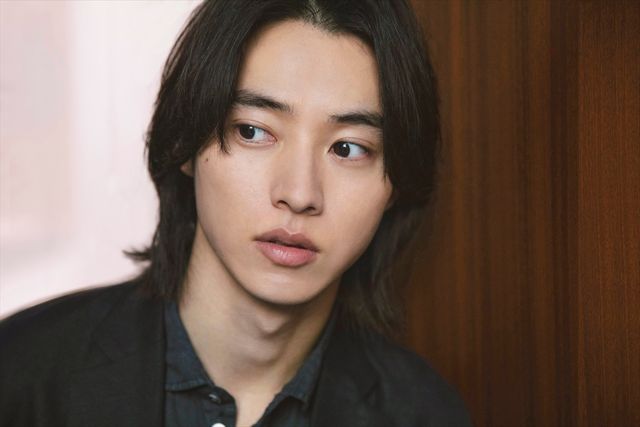 山崎賢人の魅力に接近！【インタビューカット集】（2枚目）