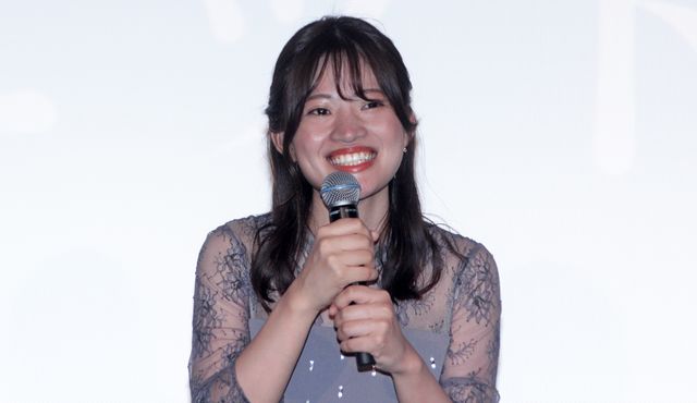 草なぎ剛、ひこにゃん相手にハイテンションで応戦！『碁盤斬り』大ヒット御礼舞台あいさつ（11枚目）