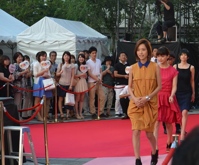 戸田恵梨香×多部未華子×真木よう子 美の競演！フォトギャラリー（4枚目）