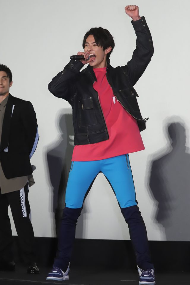 リバイス＆セイバーキャスト登壇！『仮面ライダー　ビヨンド・ジェネレーションズ』舞台あいさつ（6枚目）