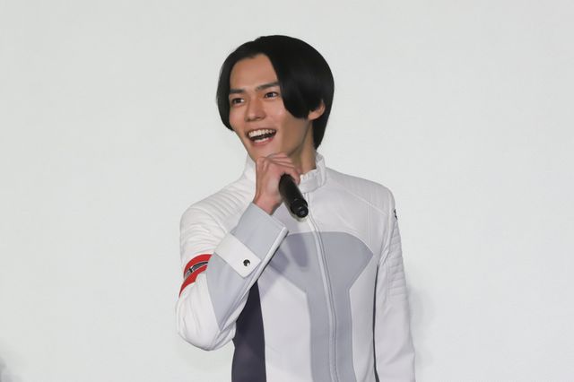 リバイス＆セイバーキャスト登壇！『仮面ライダー　ビヨンド・ジェネレーションズ』舞台あいさつ（7枚目）