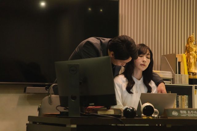 初回から衝撃展開！麻生久美子＆塩野瑛久「魔物」場面写真（14枚目）