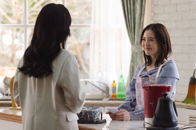 初回から衝撃展開！麻生久美子＆塩野瑛久「魔物」場面写真（16枚目）