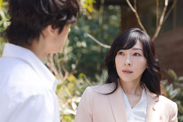 初回から衝撃展開！麻生久美子＆塩野瑛久「魔物」場面写真（18枚目）