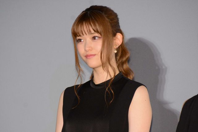 シックな衣装で乃木坂メンバーが登場！映画『あさひなぐ』完成披露イベント（24枚目）