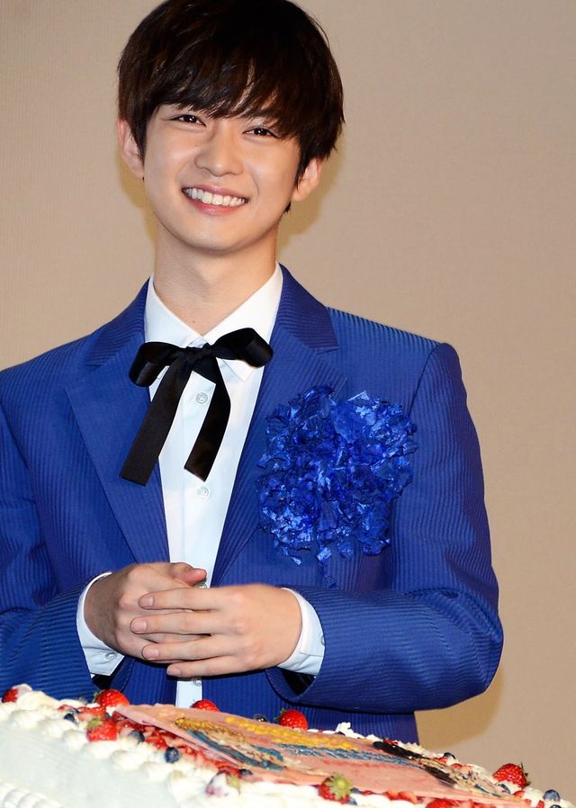 可愛すぎ！千葉雄大、セクゾン中島健人からケーキをあーん！フォトギャラリー（2枚目）