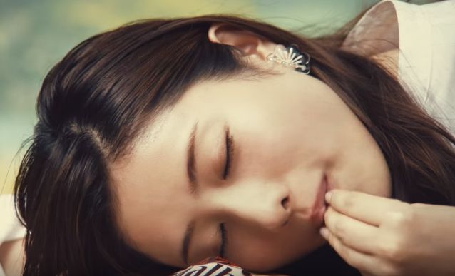 可愛すぎる石原さとみの「ガルボミニ 食べ方講座」フォトギャラリー（10枚目）