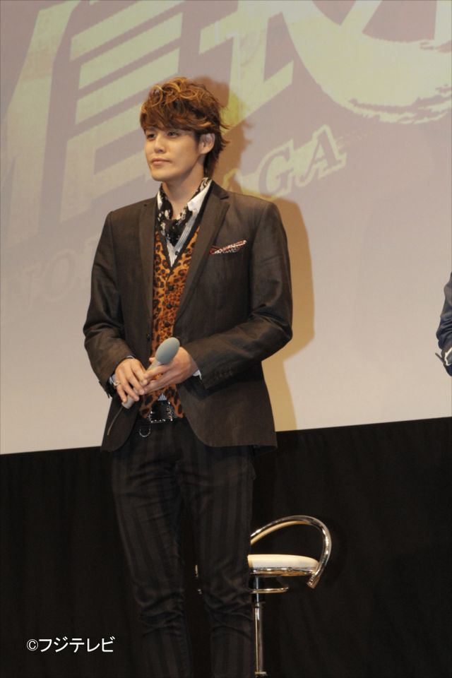 宮野真守、お得意のカッコイイポーズ!!フォトギャラリー（2枚目）