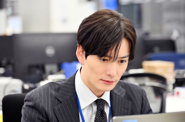 殺人犯の正体が判明！「御上先生」第2話場面写真（ネタバレあり）（13枚目）