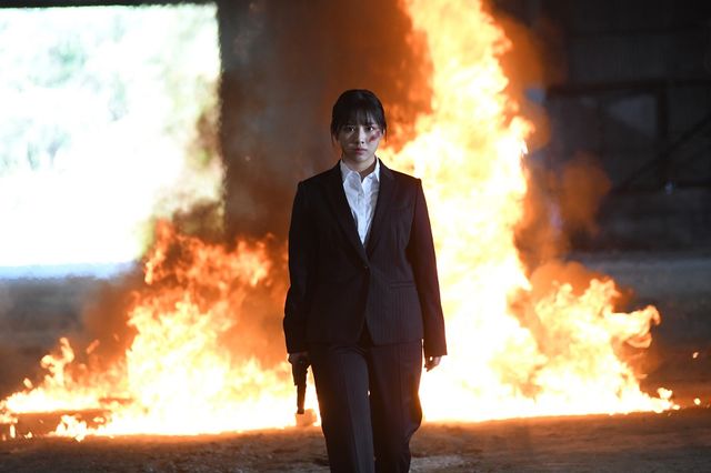 高岩成二VSケイン・コスギ！ドラマ「グッドモーニング、眠れる獅子2」（4枚目）