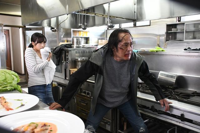 高岩成二VSケイン・コスギ！ドラマ「グッドモーニング、眠れる獅子2」（13枚目）