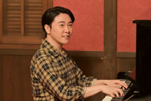 ミセス大森元貴、襟足カット！朝ドラ「あんぱん」場面写真（4枚目）