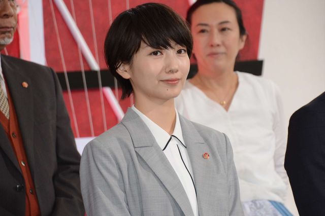 女性バディが活躍する刑事ドラマ！波瑠＆鈴木京香ら「未解決の女　警視庁文書捜査官」会見（2枚目）
