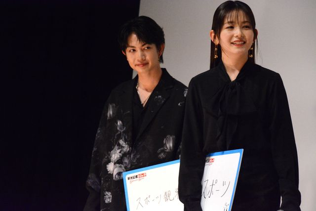 櫻坂46・藤吉夏鈴ら登壇！『新米記者トロッ子　私がやらねば誰がやる！』公開記念舞台あいさつ（12枚目）
