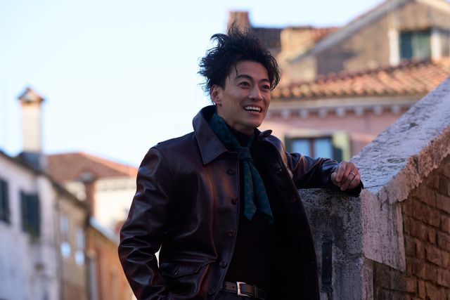 『岸辺露伴は動かない　懺悔室』浮浪者ソトバ（戸次重幸）＆呪われる男・水尾（大東駿介）新場面写真＜5枚＞（5枚目）