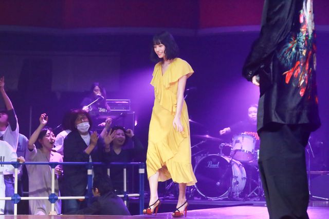 21歳の新人・吉田志織のキュートな笑顔！映画『チワワちゃん』公開直前パーティー（4枚目）