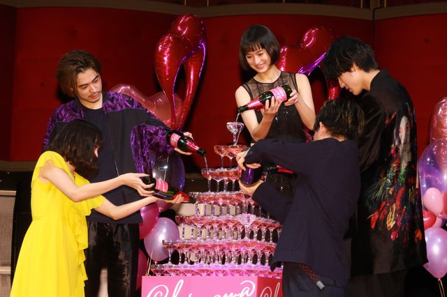 21歳の新人・吉田志織のキュートな笑顔！映画『チワワちゃん』公開直前パーティー（9枚目）