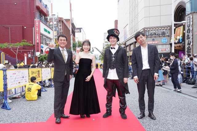 AKB48武藤十夢、中西悠綺、長澤樹ら華々しく登場！第14回沖縄国際映画祭レッドカーペットの様子（8枚目）