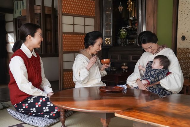 あたたかな時間も…「カムカムエヴリバディ」第17回の場面写真：フォトギャラリー