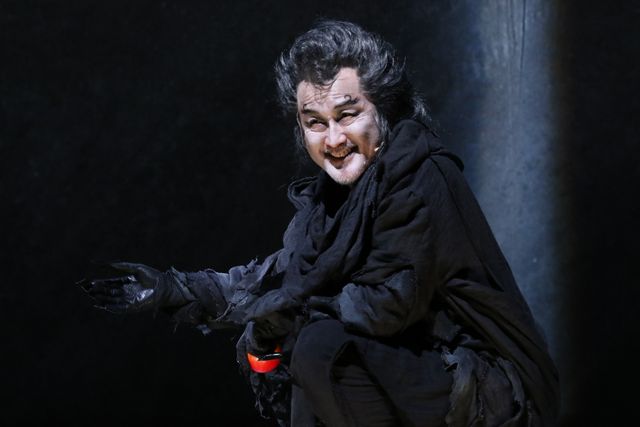 これが舞台版「デスノート」！フォトギャラリー：フォトギャラリー