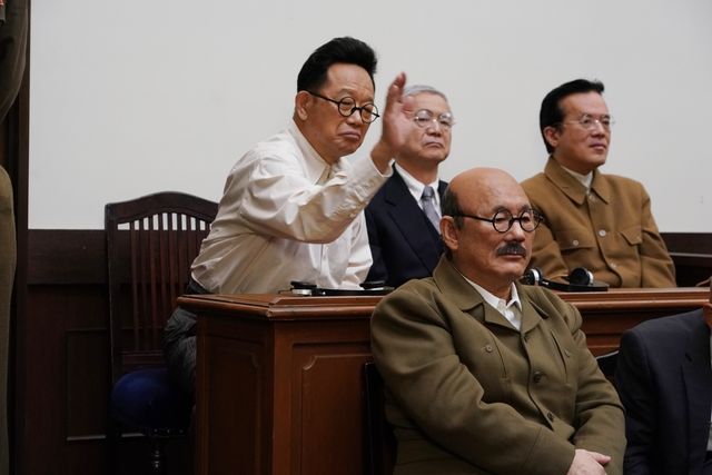 ビートたけし＆笑福亭鶴瓶、東京裁判の衝撃場面を再現「二つの祖国」：フォトギャラリー