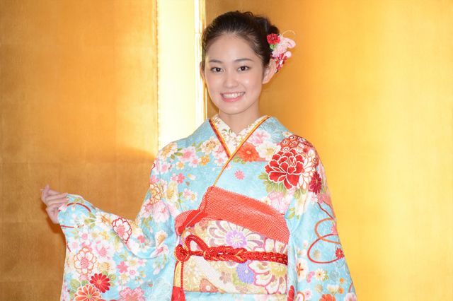 武井咲＆剛力彩芽らオスカー女優11名、恒例の晴れ着披露！フォトギャラリー（16枚目）