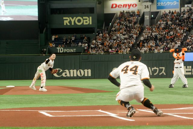 JO1川西拓実、球速125キロで圧巻のピッチング！映画『バジーノイズ』始球式＆囲み取材（5枚目）