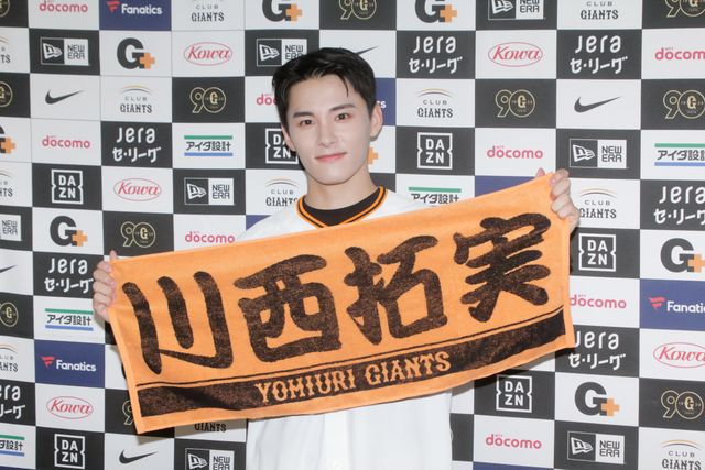 JO1川西拓実、球速125キロで圧巻のピッチング！映画『バジーノイズ』始球式＆囲み取材（13枚目）