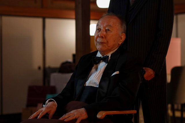 5億円の借金…唐沢寿明主演「プライベートバンカー」第1話より（9枚目）