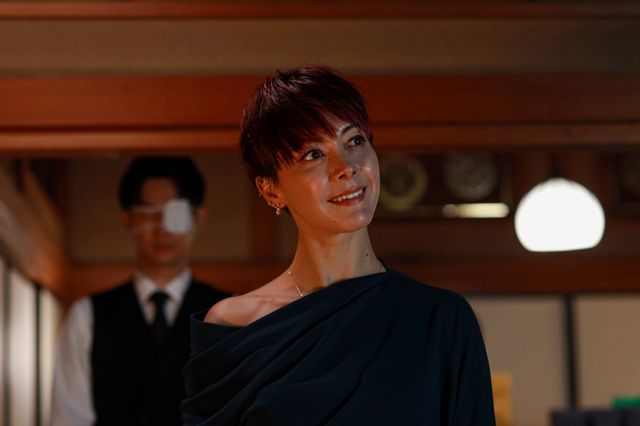 5億円の借金…唐沢寿明主演「プライベートバンカー」第1話より（10枚目）