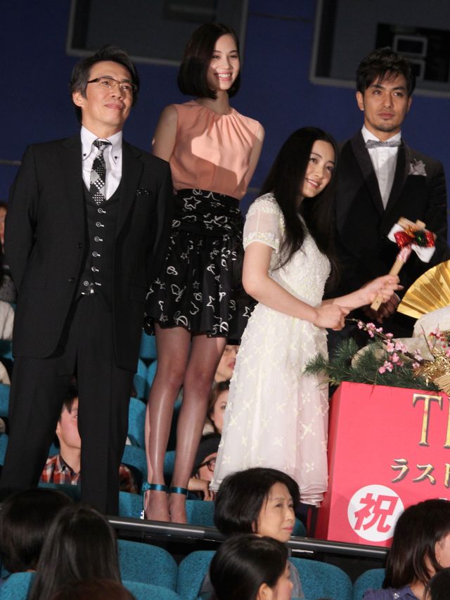 仲間由紀恵が涙…『トリック劇場版 ラストステージ』初日舞台あいさつフォトギャラリー（5枚目）