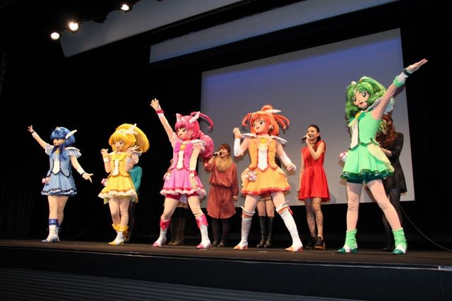 ほしのママ、Fカップで母乳育児も奮闘中。娘の芸能界進出に三浦パパは否定的　画像ギャラリー：フォトギャラリー