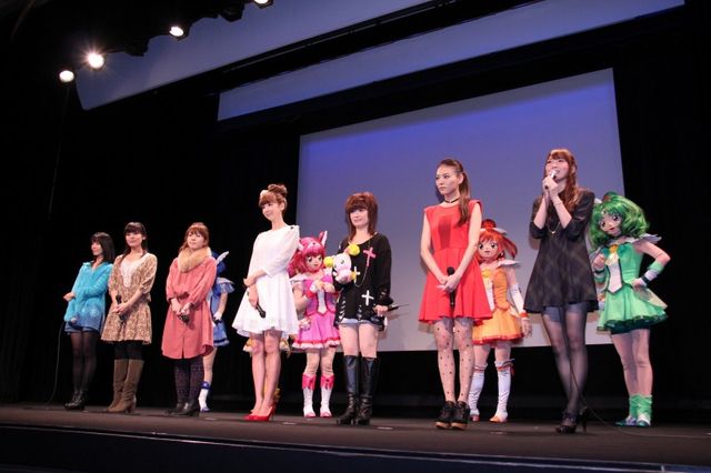 ほしのママ、Fカップで母乳育児も奮闘中。娘の芸能界進出に三浦パパは否定的　画像ギャラリー（9枚目）