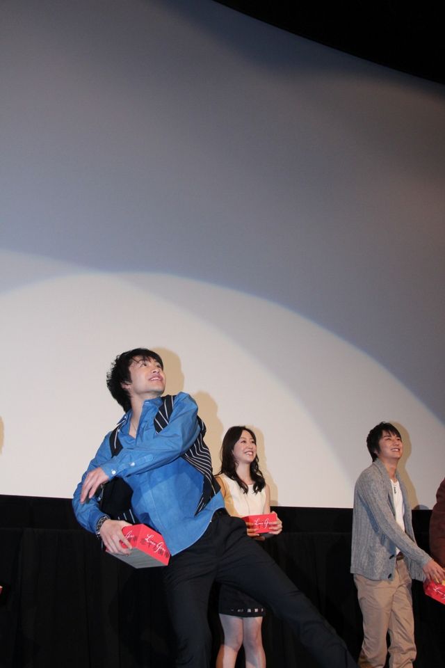 ゴーカイジャーの小澤&池田&清水が豆まきでヒット祈願　画像ギャラリー（5枚目）